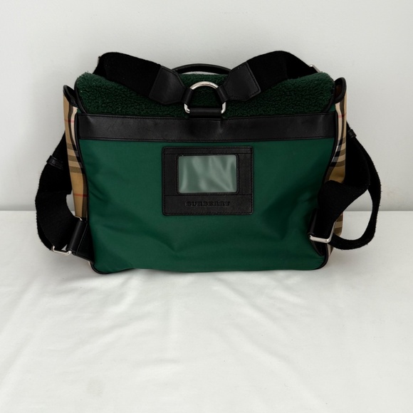 Burberry Children's backpack with a monster. - Picture 3 of 12